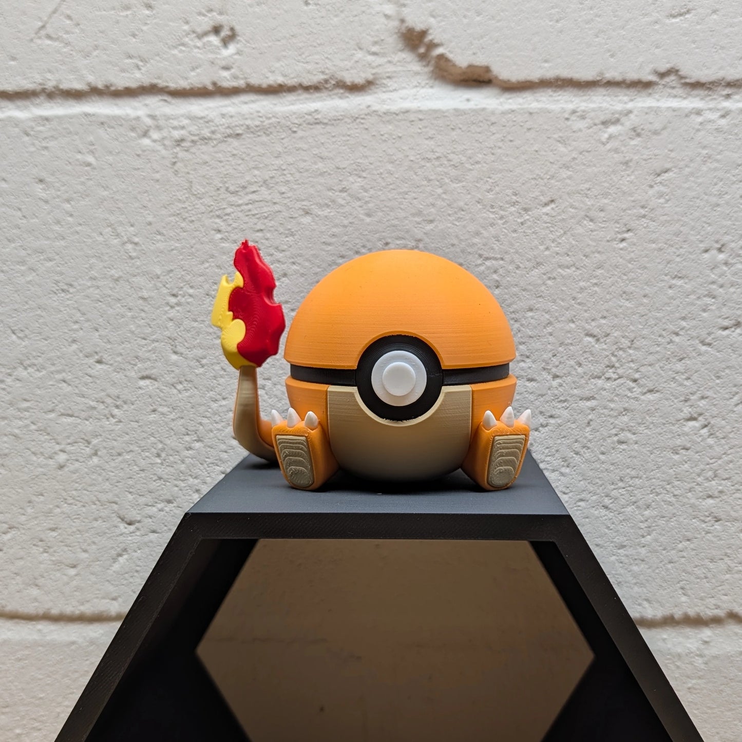 #004: Charmander