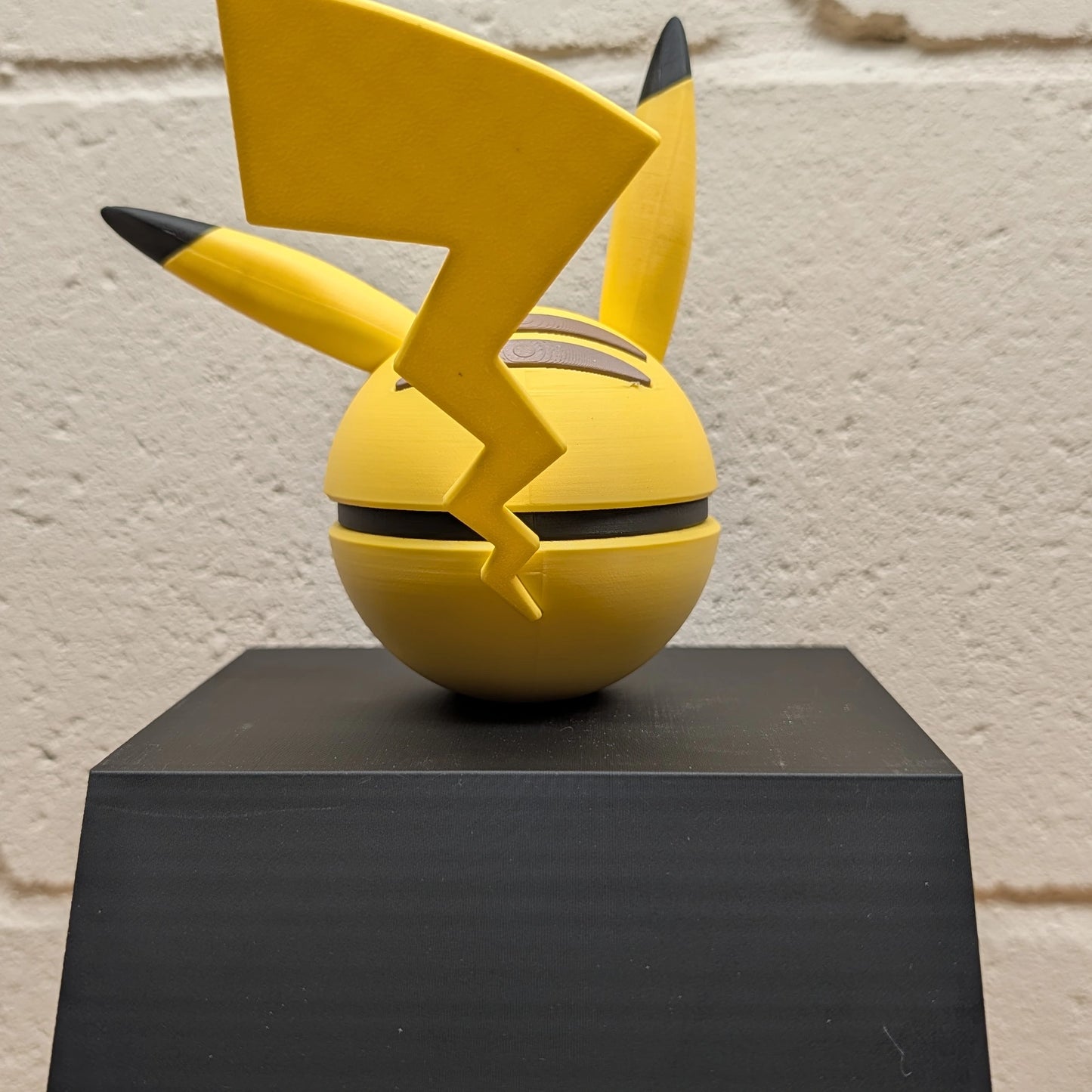 #025: Pikachu
