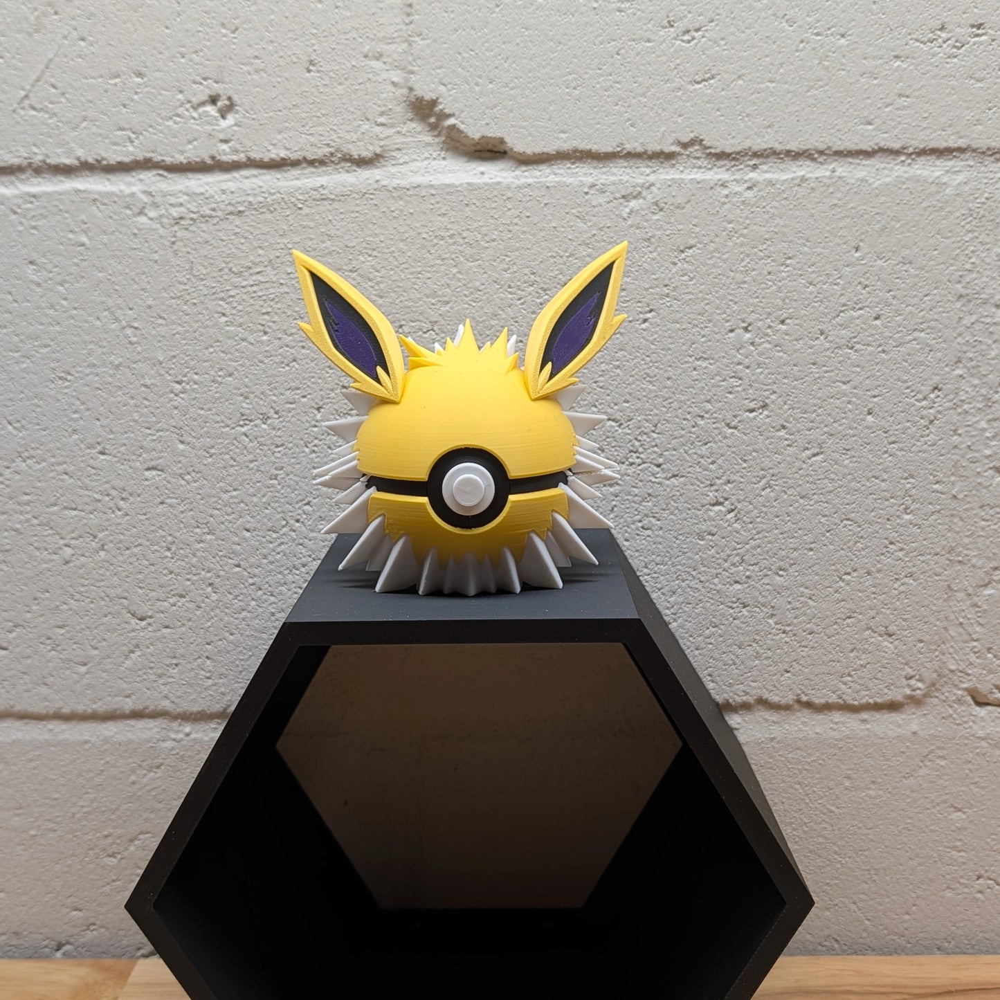 #135: Jolteon