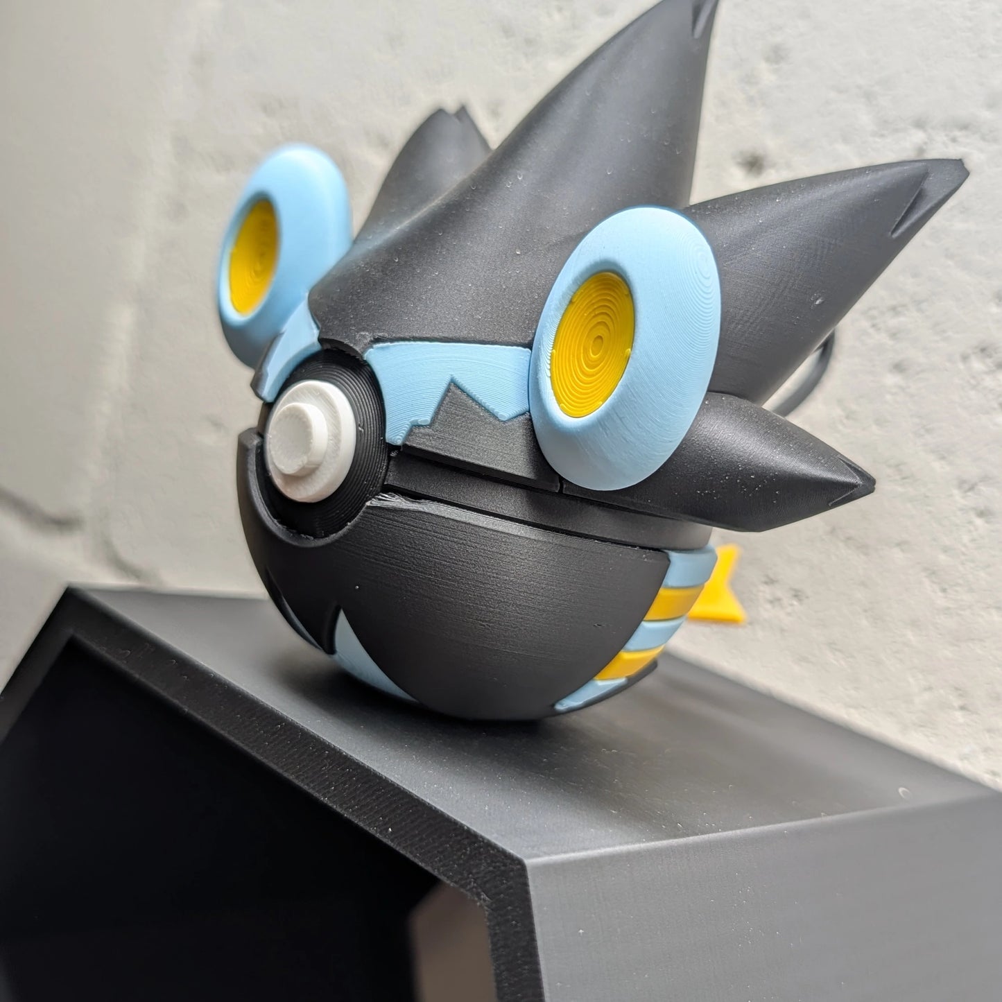 #405: Luxray