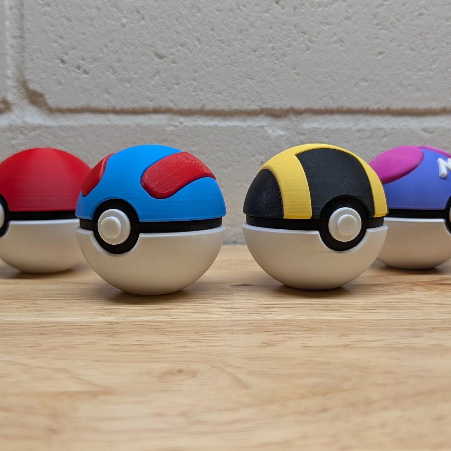 Collector Essentials: 4-Ball Set